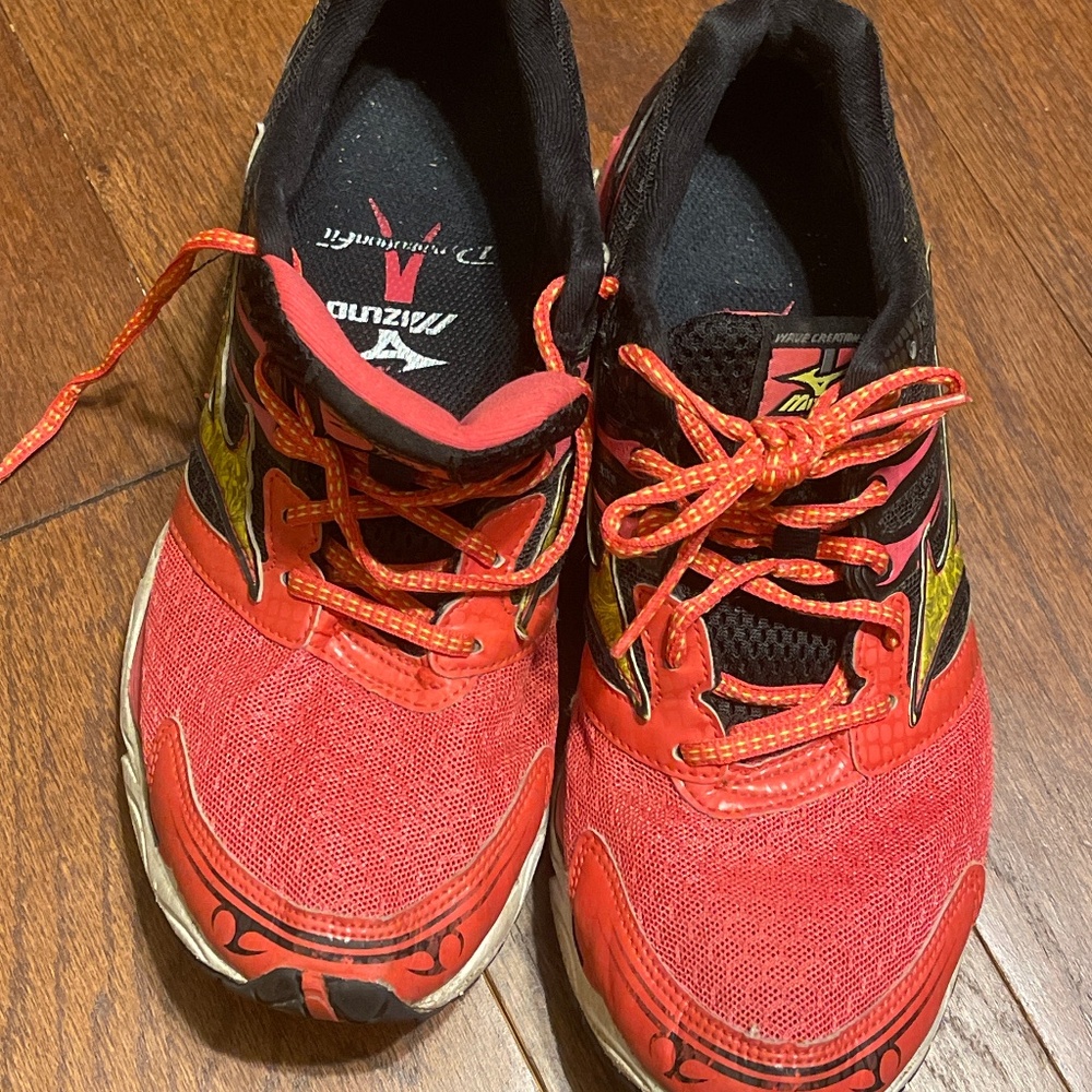 Mizuno Wave Creation 14.